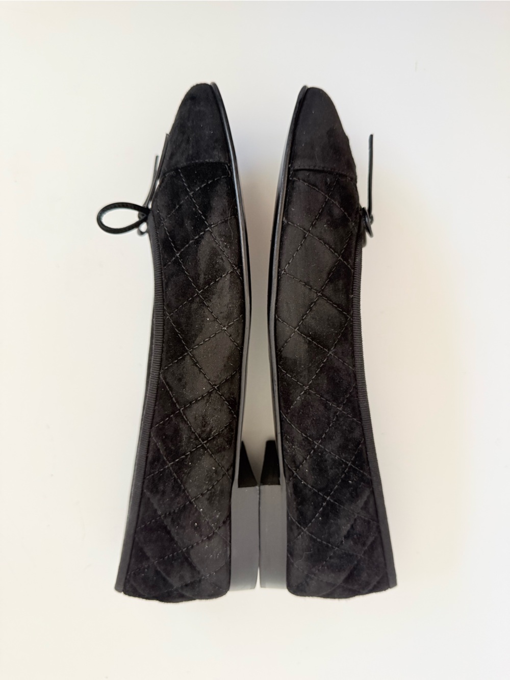 CHANEL 16B Black Quilted Suede Leather CC Logo Ballet Flats Bow Shoes EU 41 - Picture 4 of 10